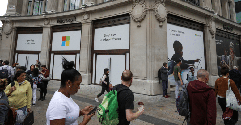 مايكروسوفت تفتتح أول متجر لها في أوروبا
