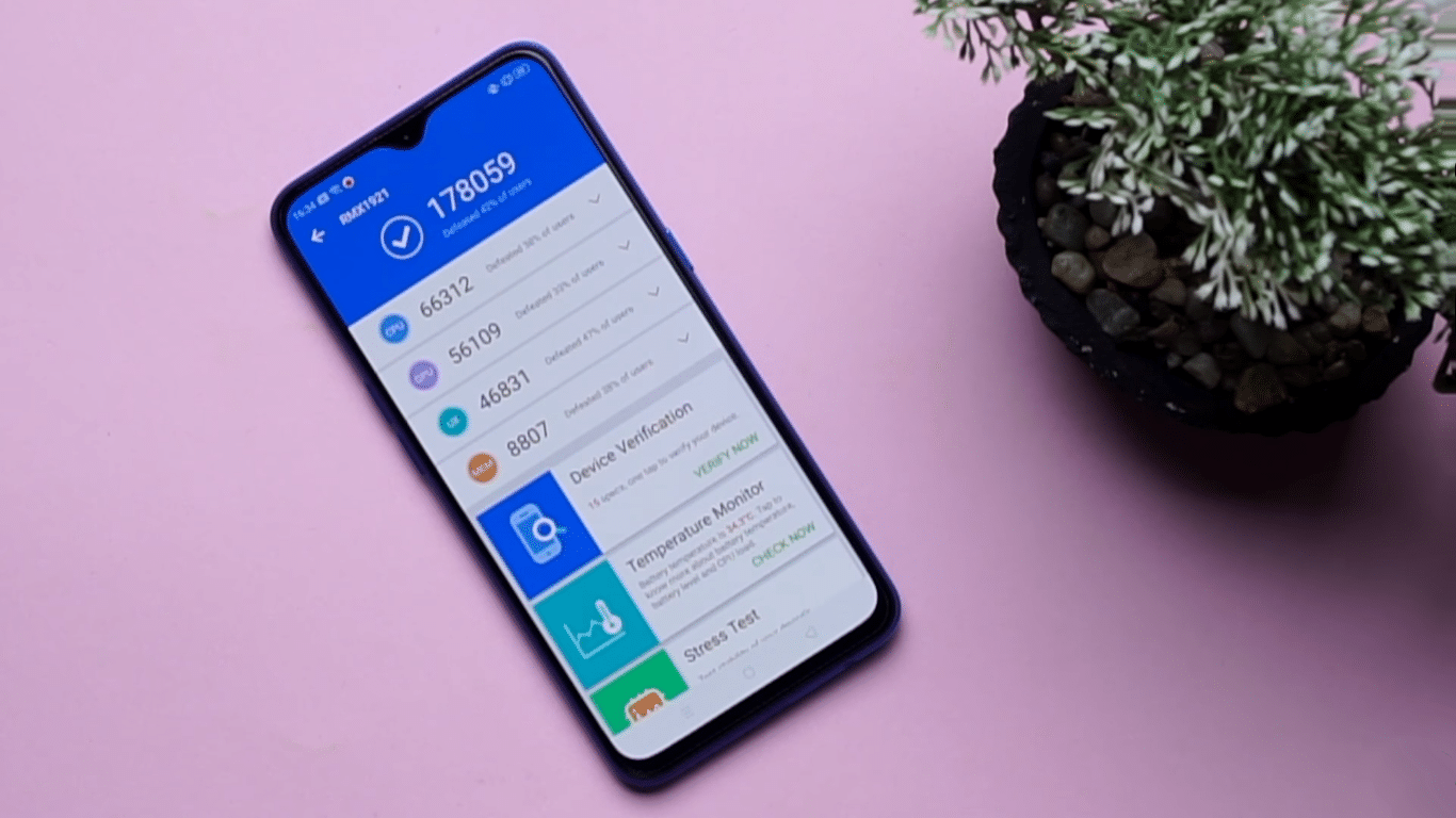 مواصفات فنية وتقنية لجهاز Realme XT الذي أتى بسعر 200 يورو